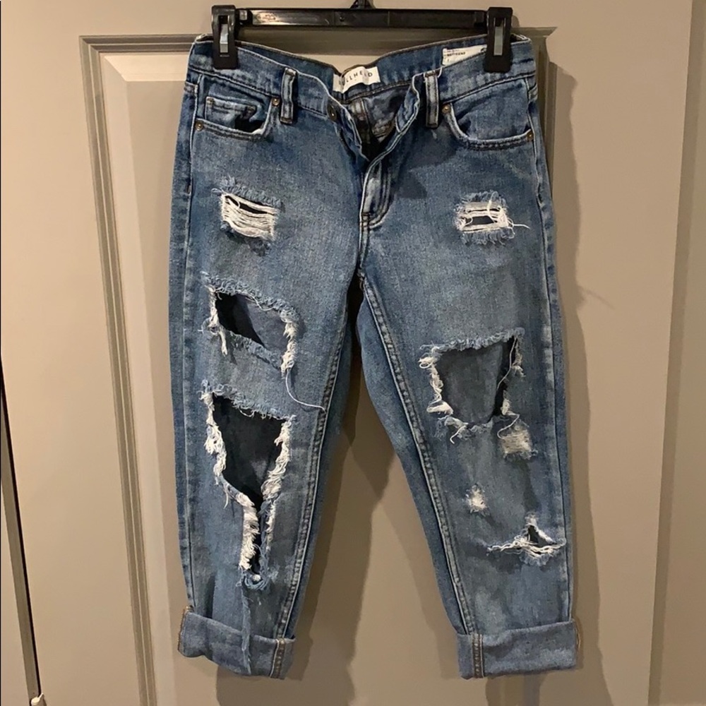 Bullhead Denim Co. Skinny Boyfriend jeans
